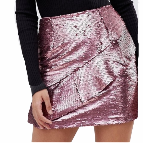 GLAMOROUS Metallic Rose Gold Sequin Peplum Pink Mini Skirt - Picture 1 of 10